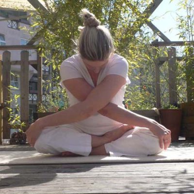 5) Übung für Herz/Kreislauf- und Dreifacherwärmer-Meridian